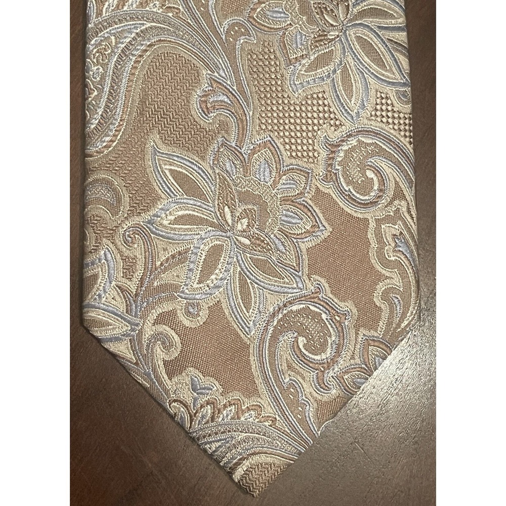 Geoffrey Beene Brown Blue Hand Made 100% Silk Men’s Neck Tie Made In China